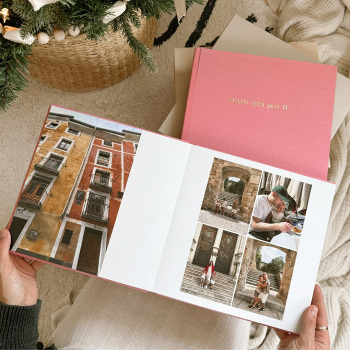 The Signature Linen Photo Book