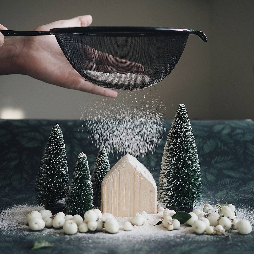 HOW TO CREATE AND CAPTURE A MAGICAL CHRISTMAS with Barbora Kurcova