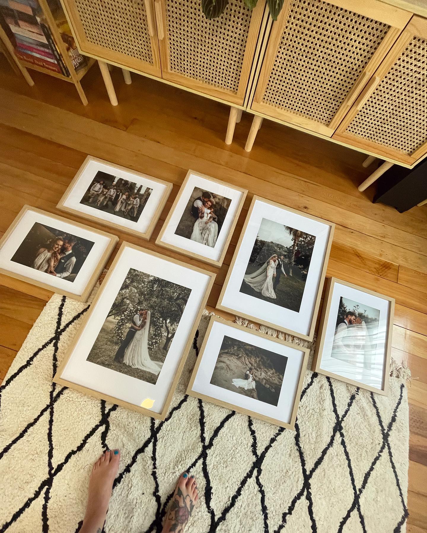 How to Design a Wedding Photo Gallery Wall | Inkifi