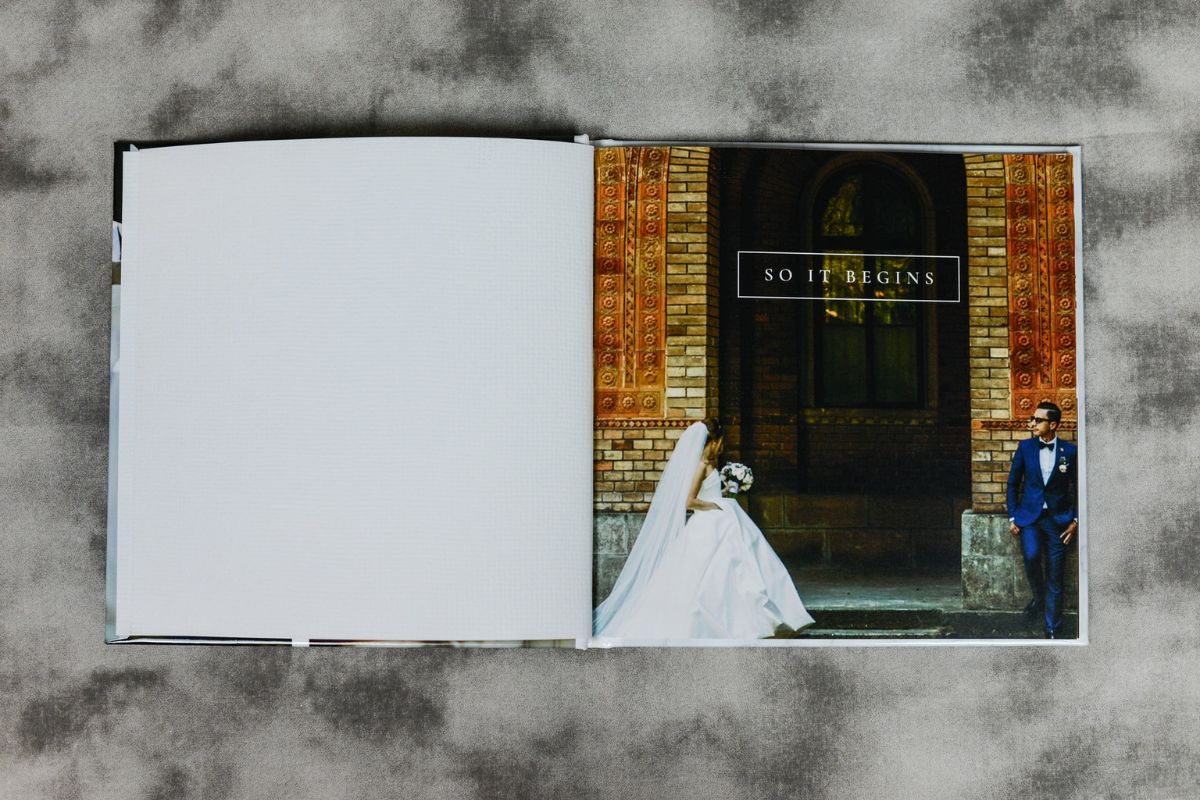 Wedding photo book ideas: bride and groom entering the wedding venue